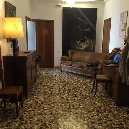 Ca'barbaria Pensión 3*